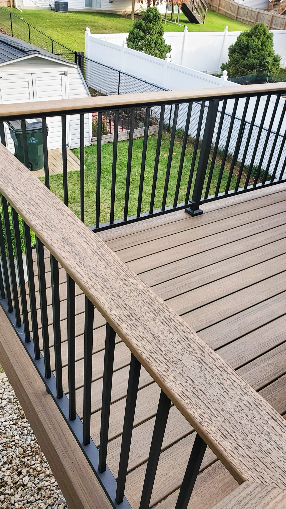 Aluminum railing detail on composite deck
